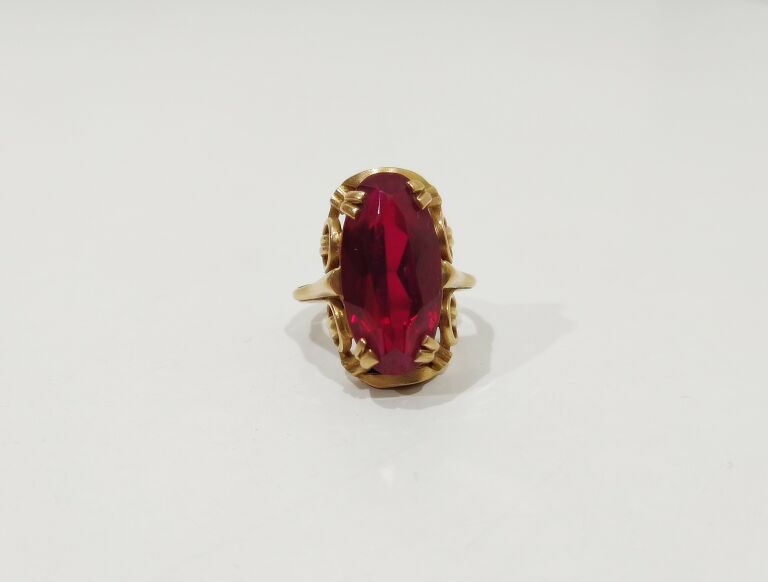 nietypowy-zloty-pierscionek-pr585-kolor-dominujacy-zloty