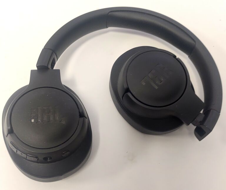 SŁUCHAWKI JBL TUNE 700 BT