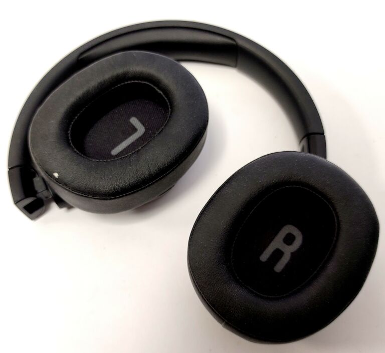 SŁUCHAWKI JBL TUNE 700 BT