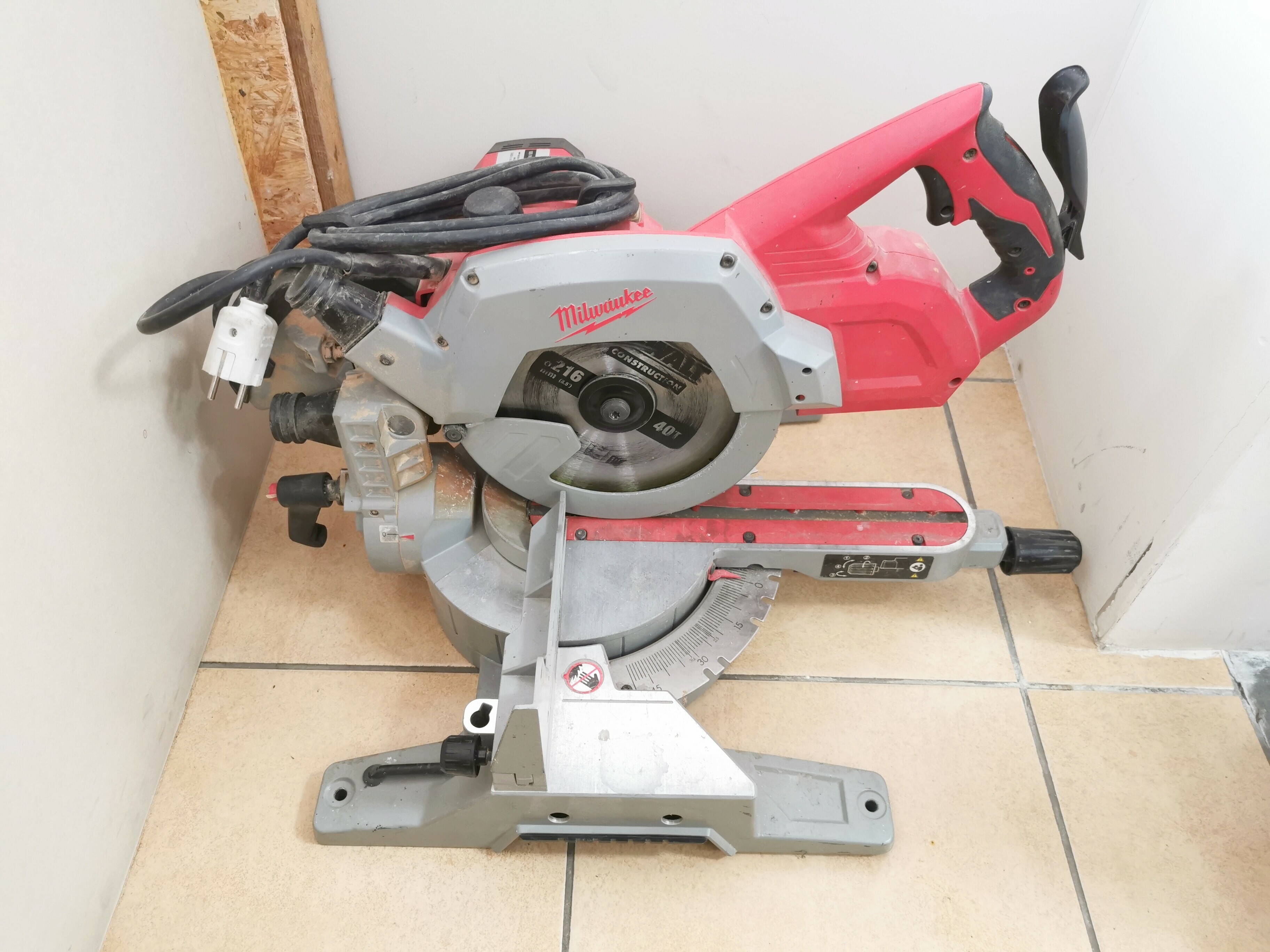 ukosnica-milwaukee-ms-216-sb-gen-augusta-emila-fieldorfa-nila-2c-ostroleka