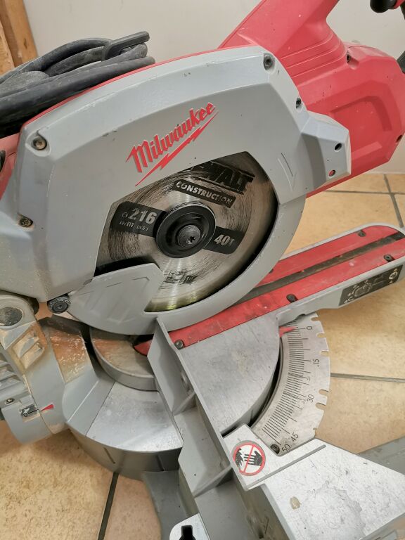 ukosnica-milwaukee-ms-216-sb-srednica-tarczy-216