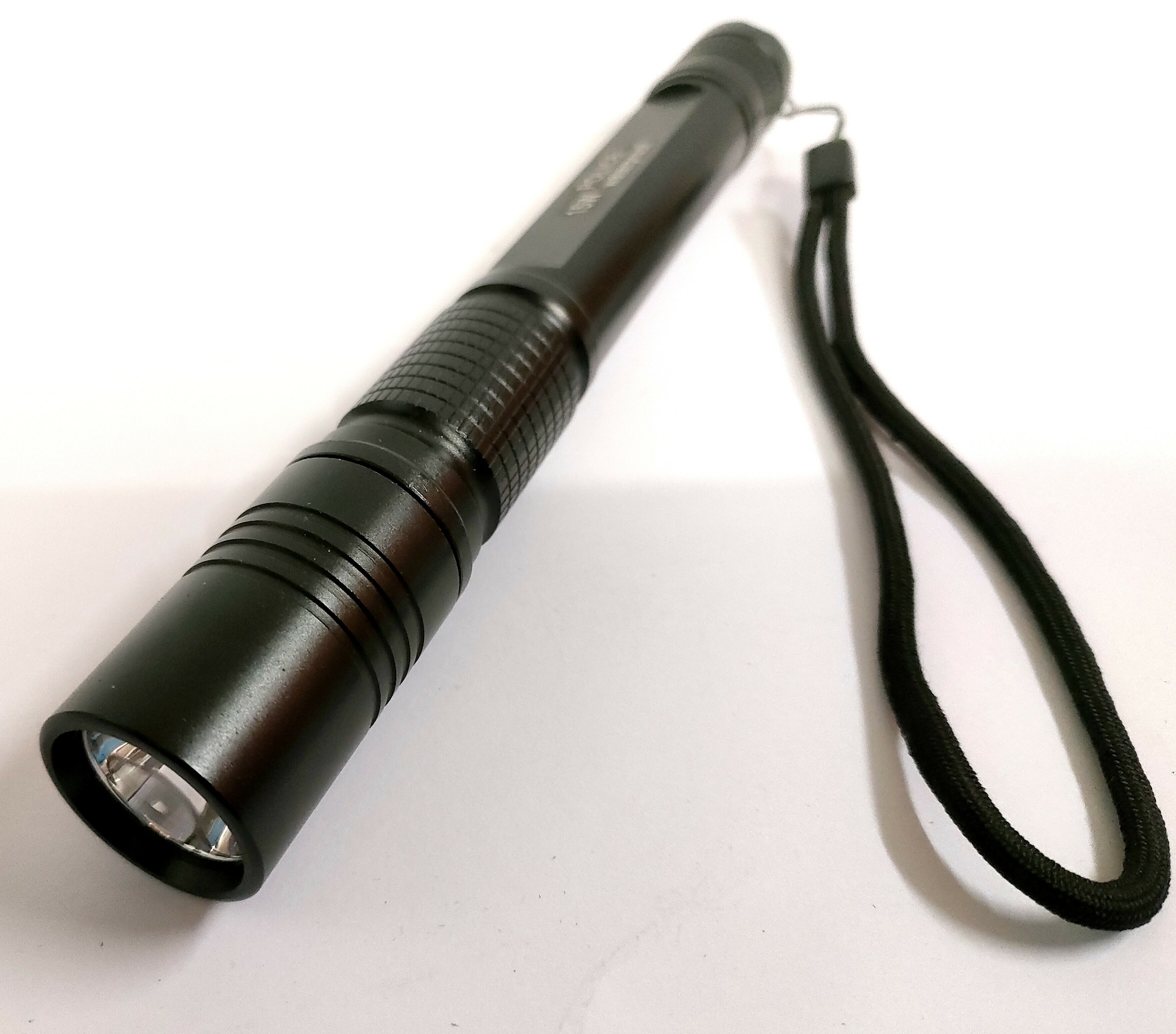 latarka-police-15-w-kod-producenta-0593