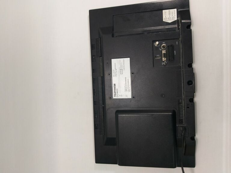 TELEEWIZOR TELEFUNKEN L22F275A3D