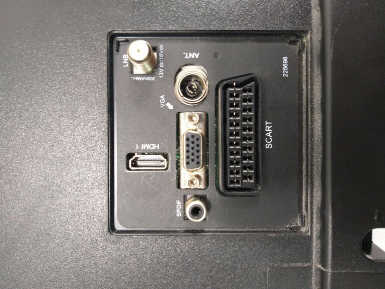 TELEEWIZOR TELEFUNKEN L22F275A3D