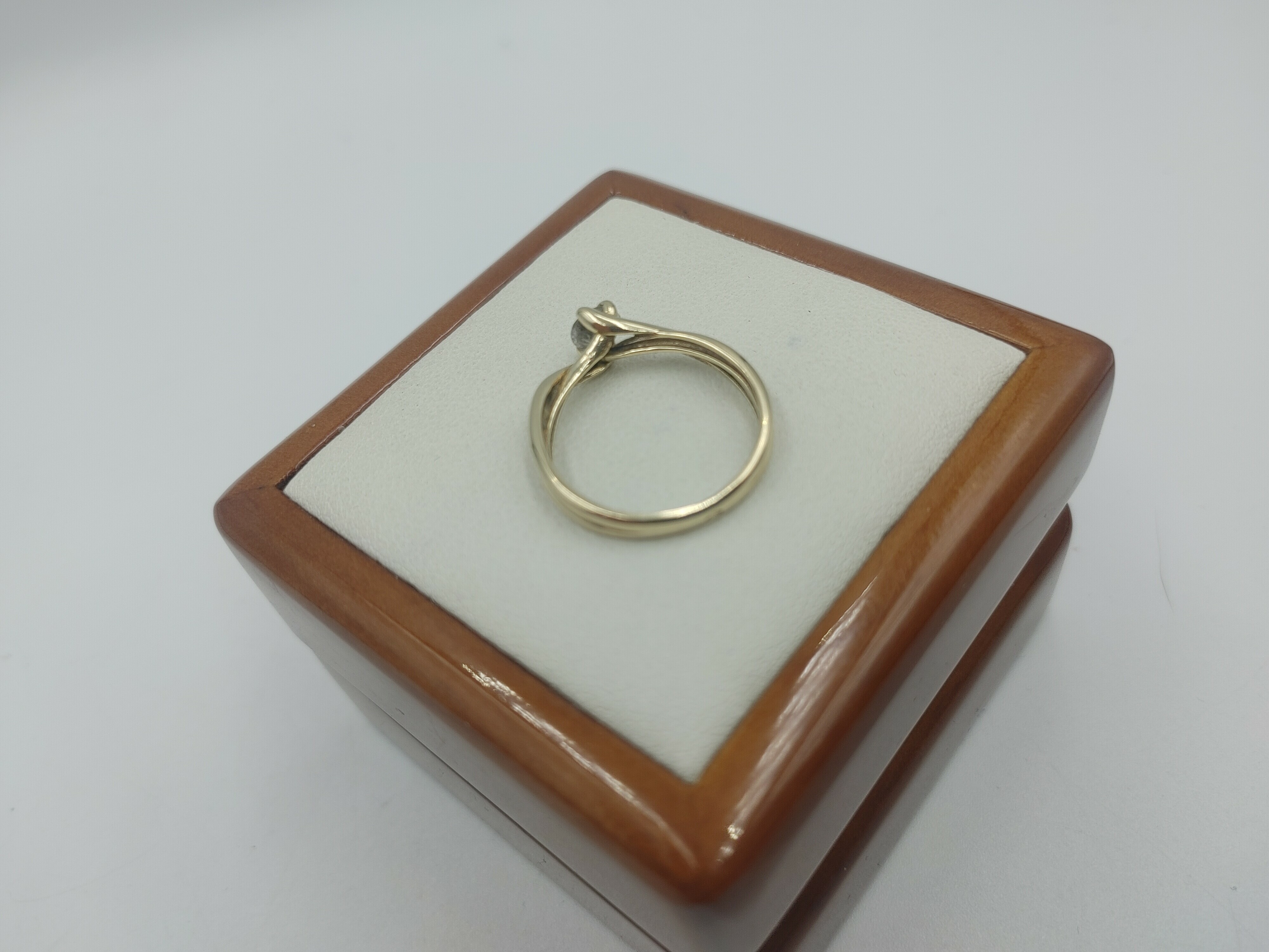 piekny-pierscionek-p585-221g-rodzaj-wyrob-jubilerski