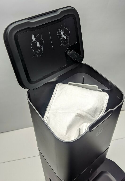 robot-sprzatajacy-irobot-roomba-i7-napiecie-akumulatora-144