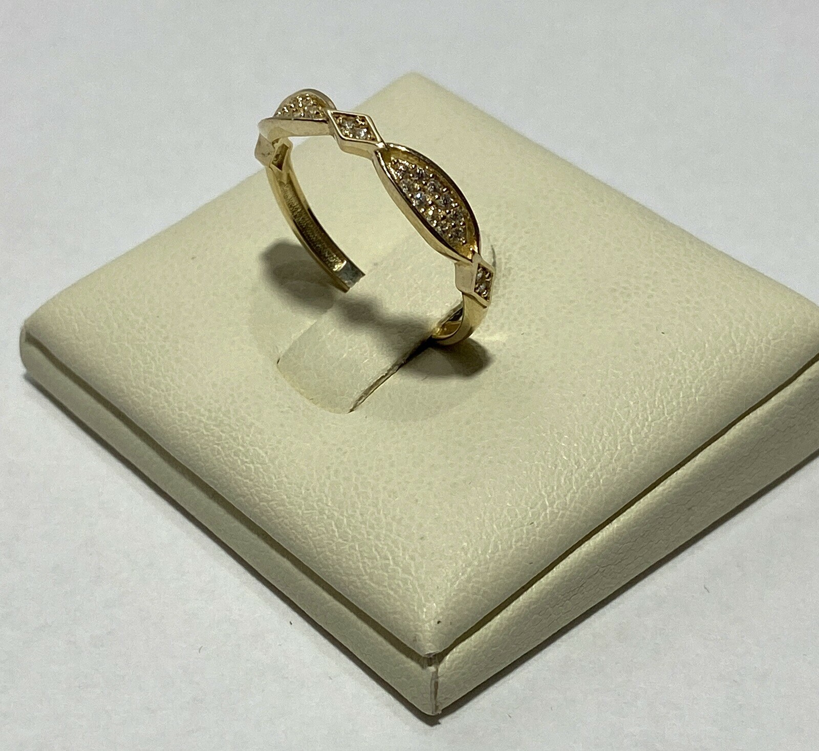 piekny-zloty-pierscionek-585-marka-inna-marka