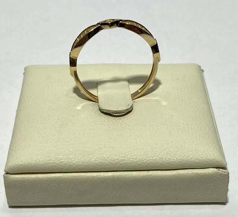 piekny-zloty-pierscionek-585-rodzaj-wyrob-jubilerski