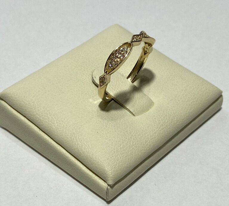 piekny-zloty-pierscionek-585-stan-powystawowy