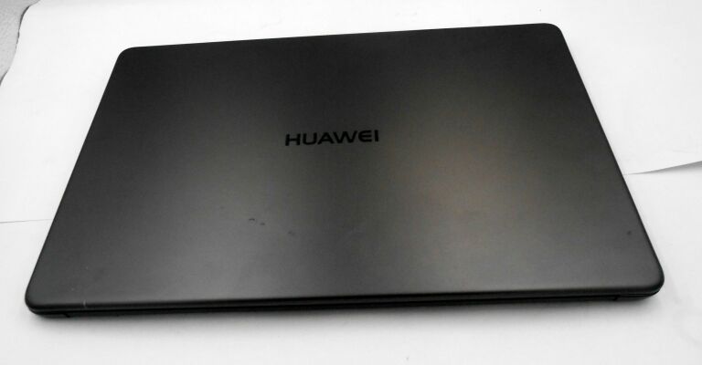 laptop-huawei-matebook-mrc-w10-i5-win11-polecamy-przekatna-ekranu-1560