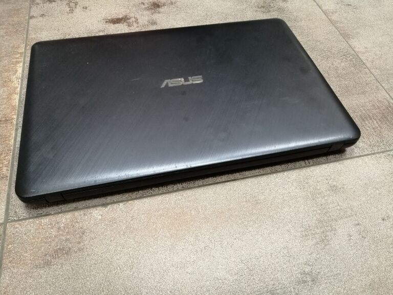 LAPTOP ASUS F543M 256GB SSD/4GB/CELERON N4000