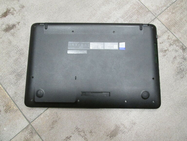 LAPTOP ASUS F543M 256GB SSD/4GB/CELERON N4000