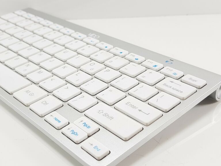 KLAWIATURA I MYSZ BEZPRZEWODOWA VIDO ULTRA SLIM