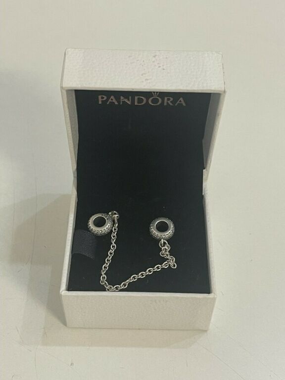ŁAŃCUSZEK ZABEZPIECZAJĄCY PANDORA