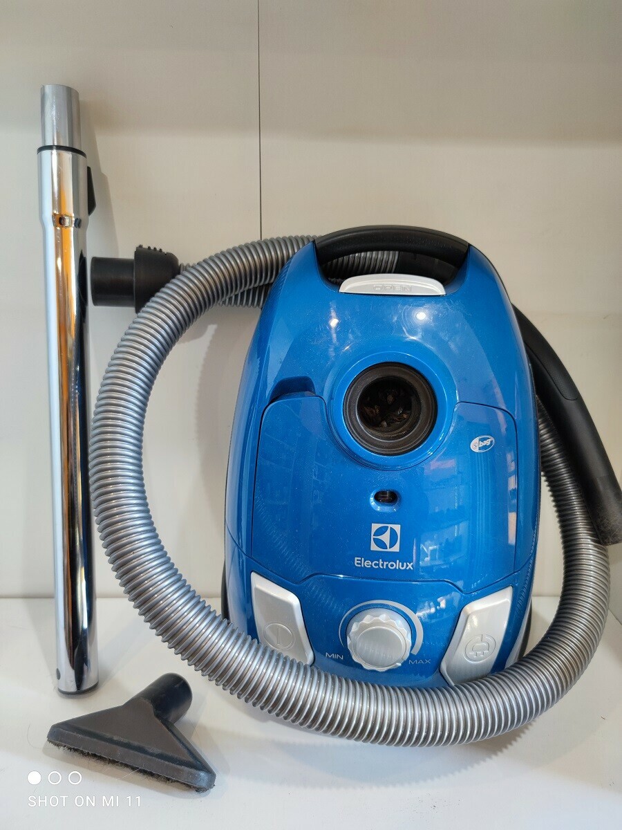 odkurzacz-electrolux-eeg41cb-s-stan-uzywany