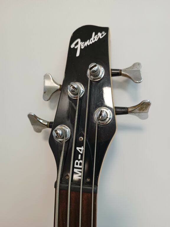 GITARA BASOWA FENDER MB-4