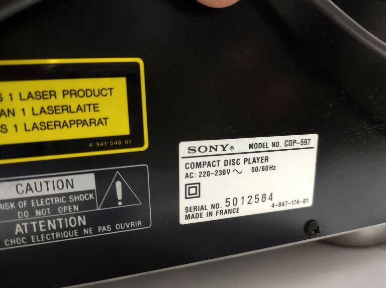 SONY CDP-597 COMPACT DISC PLAYER
