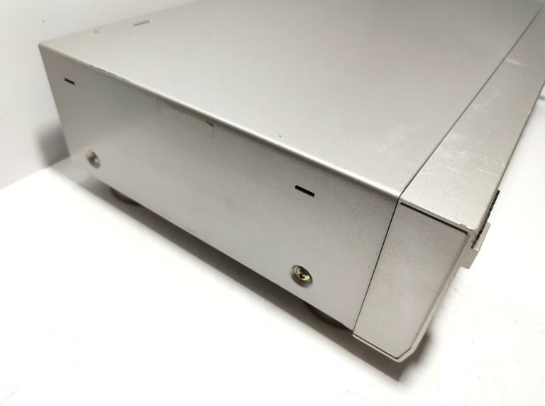 SONY CDP-597 COMPACT DISC PLAYER
