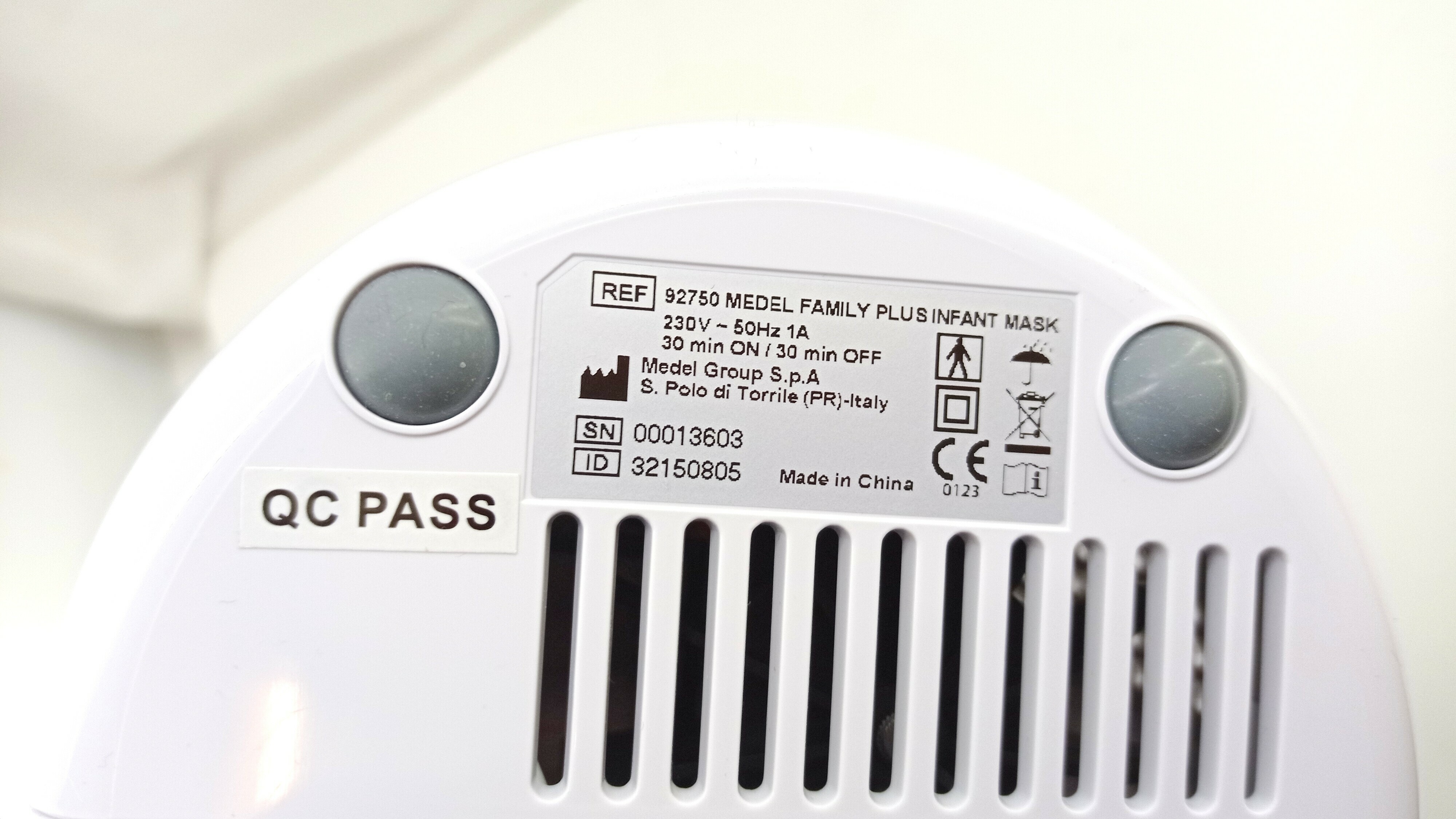 nebulizator-medel-family-plus-zestaw-sklad-zestawu-nebulizator-rozpylacz