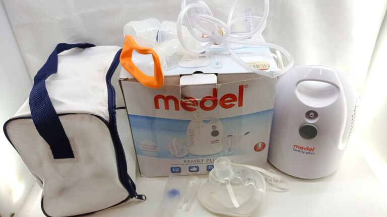 NEBULIZATOR MEDEL FAMILY PLUS ZESTAW
