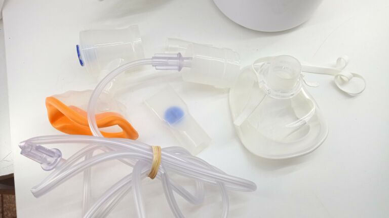 NEBULIZATOR MEDEL FAMILY PLUS ZESTAW
