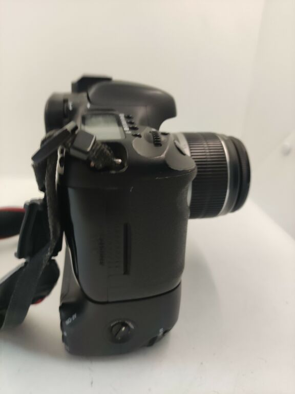 APARAT CANON EOS 7D + EFS 18-55MM + GRIP 106 TYS