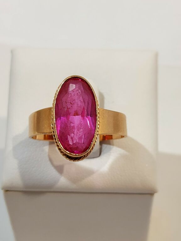 cudny-zloty-pierscionek-kamien-inny-kamien