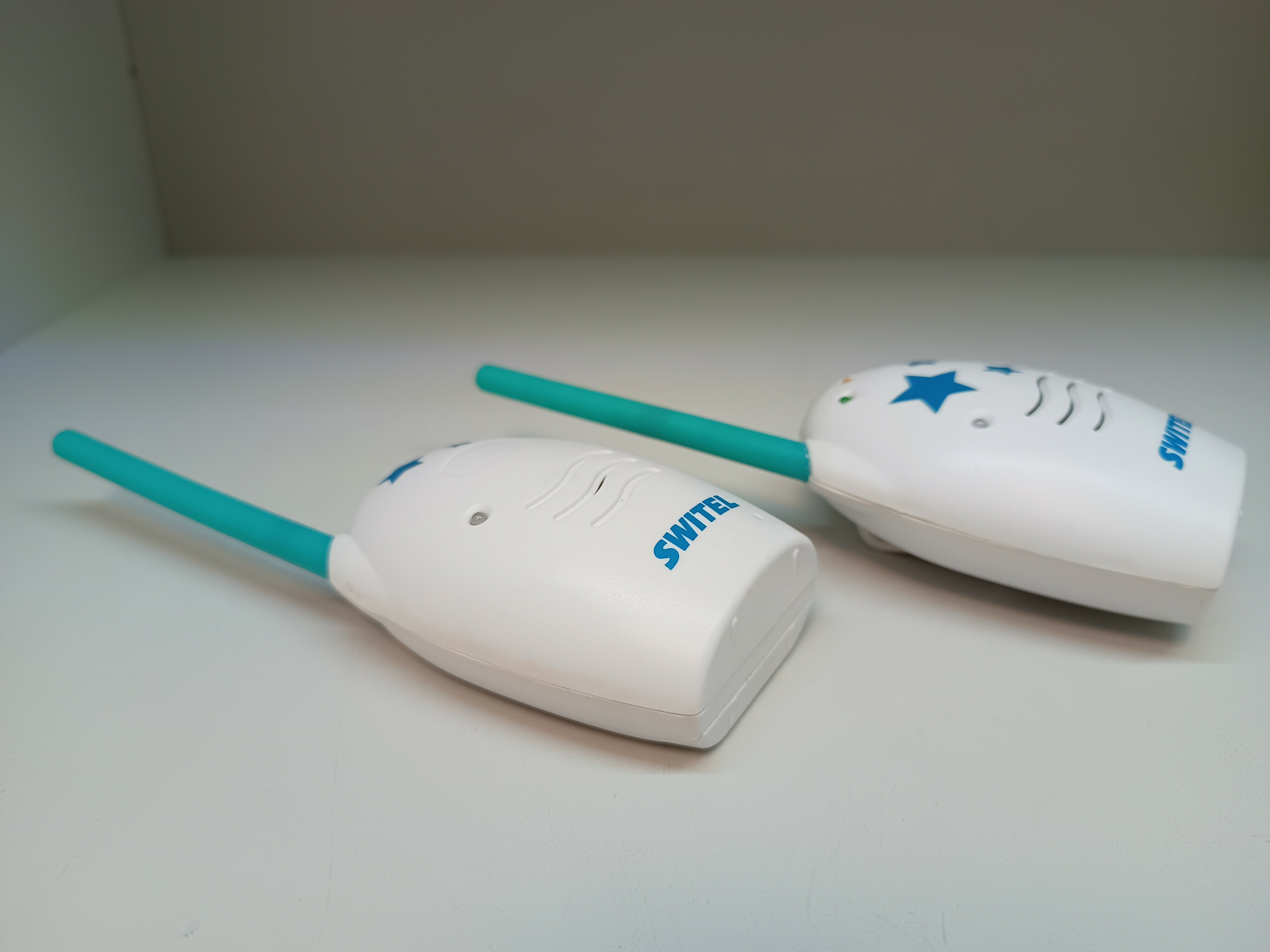 elektroniczna-niania-bambino-bcc-38-uszkodzona-kolor-odcienie-niebieskiego