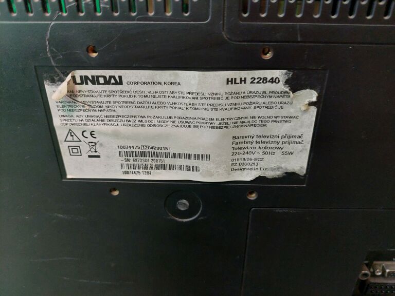 TELEWIZOR HYUNDAI HLH 22840 MP4 PILOT