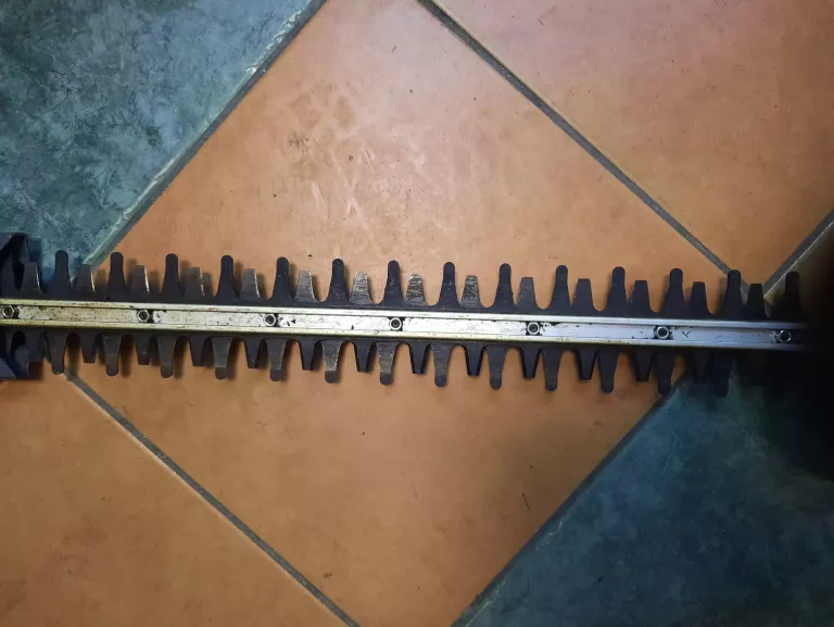 podkaszarka-kosa-spalinowa-husqvarna-122-hd-60-stan-uzywany