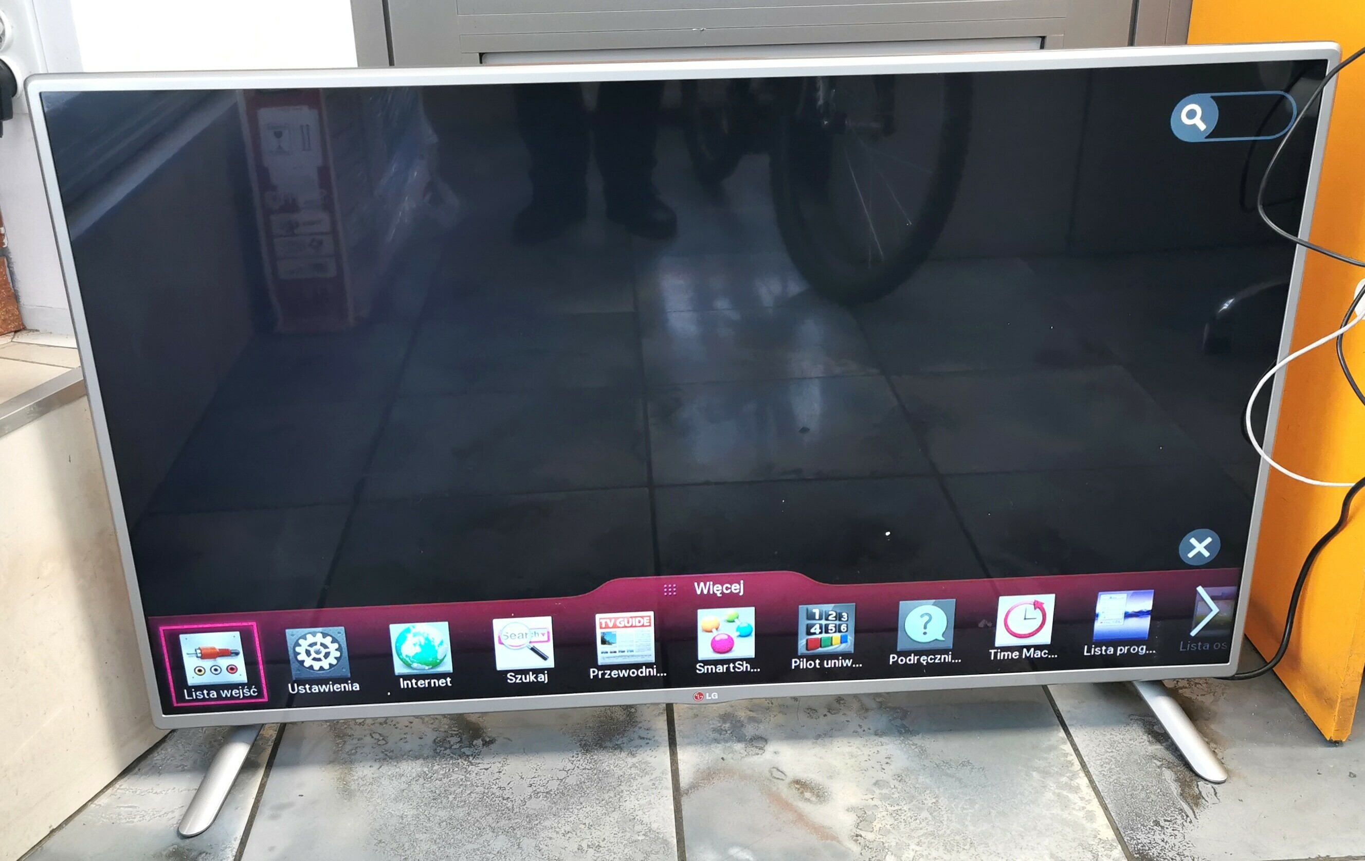 telewizor-lg-47lb5700-komplet-marka-lg