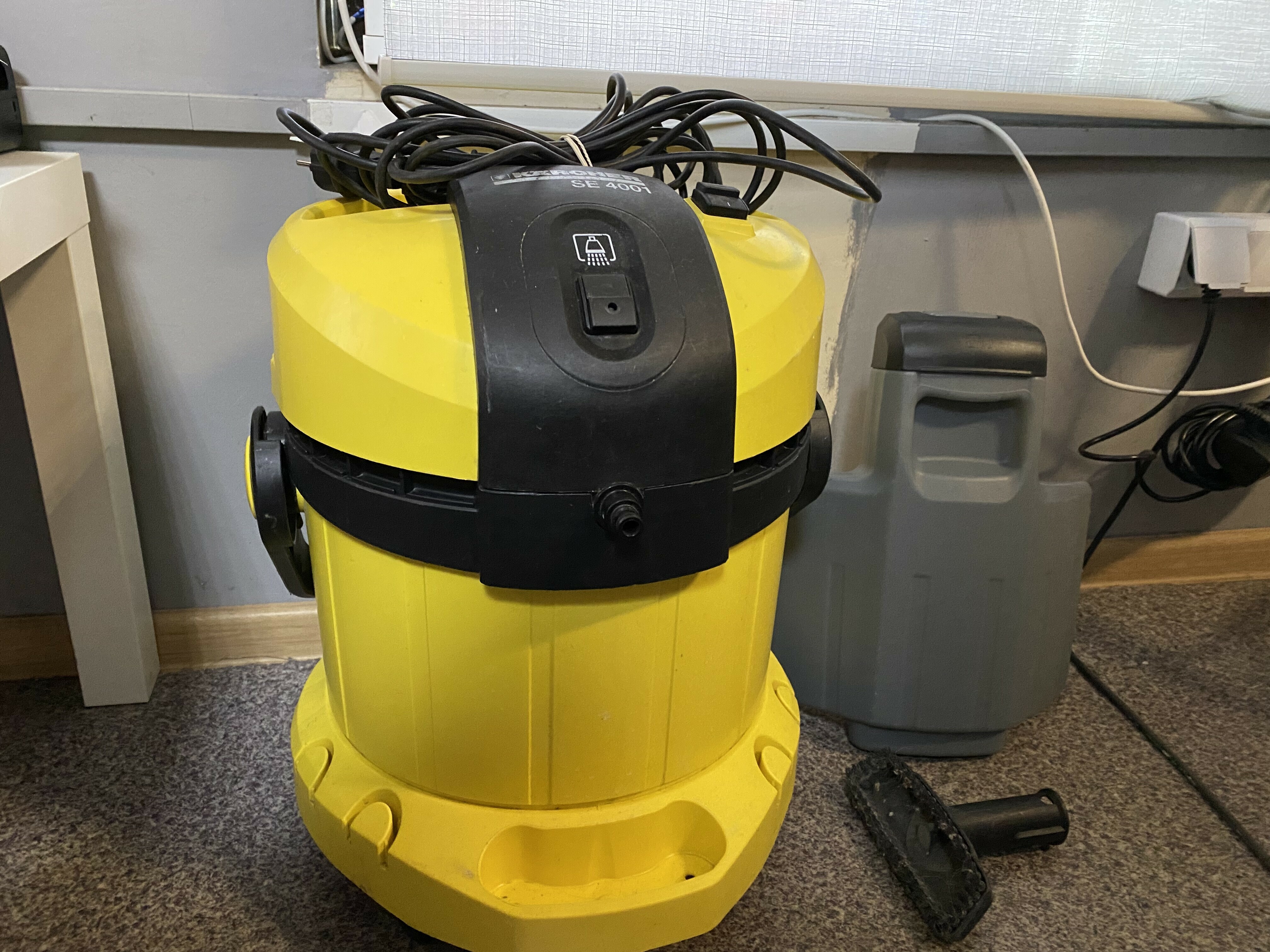 odkurzacz-pioracy-karcher-se4001-zachodnia-21-lodz