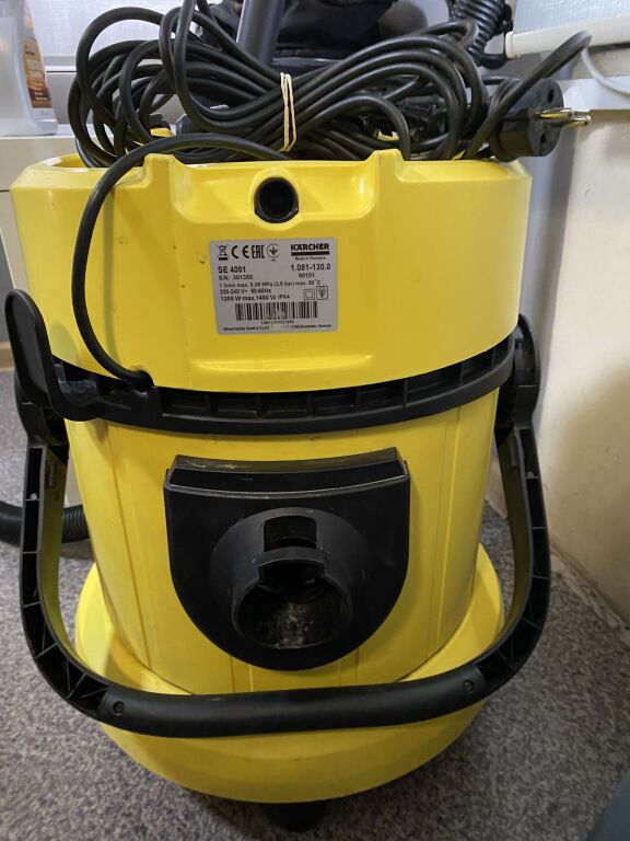 ODKURZACZ PIORĄCY KARCHER SE4001