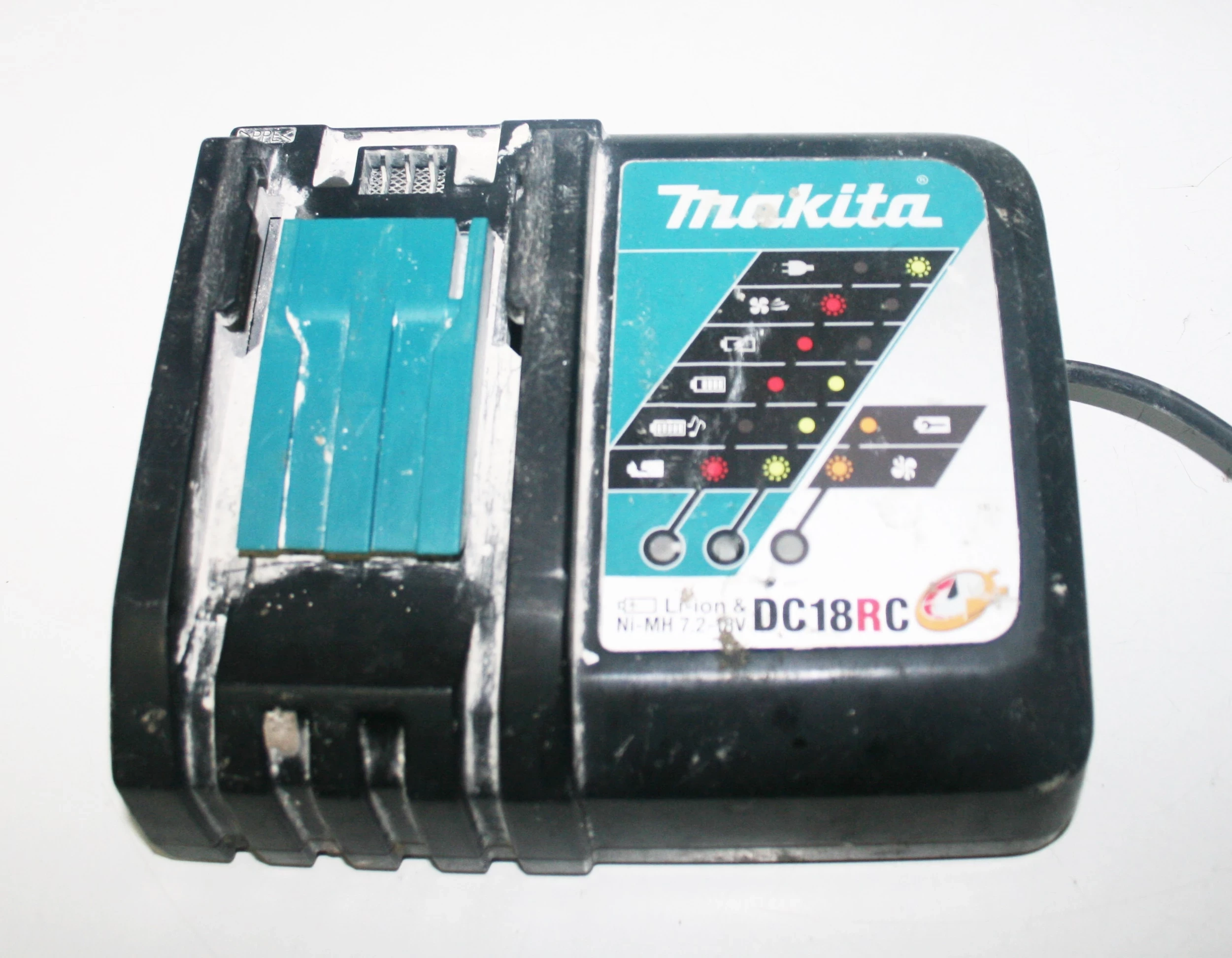 radio-budowlane-makita-dmr102-stan-uzywany