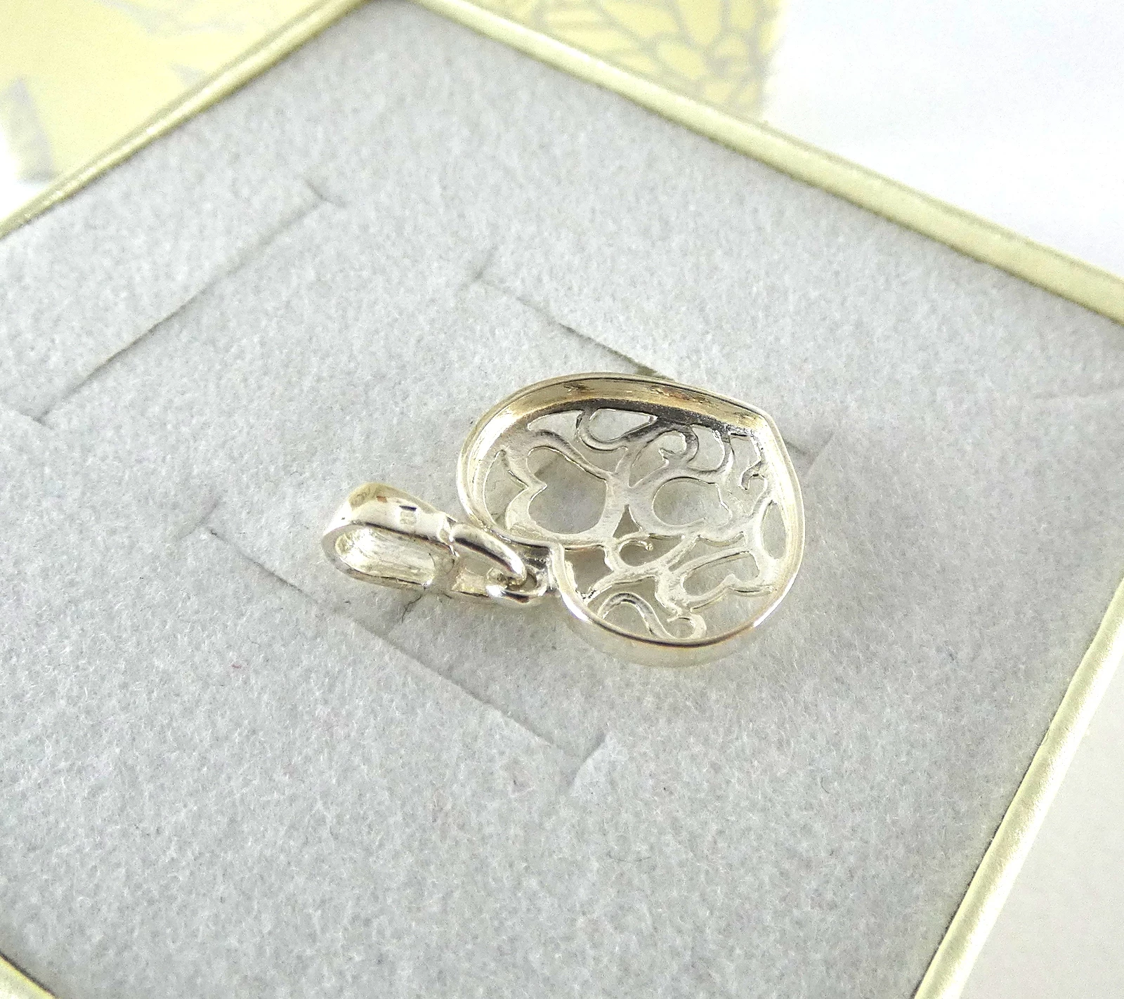 srebrna-zawieszka-serce-925-106g-stan-11323-2