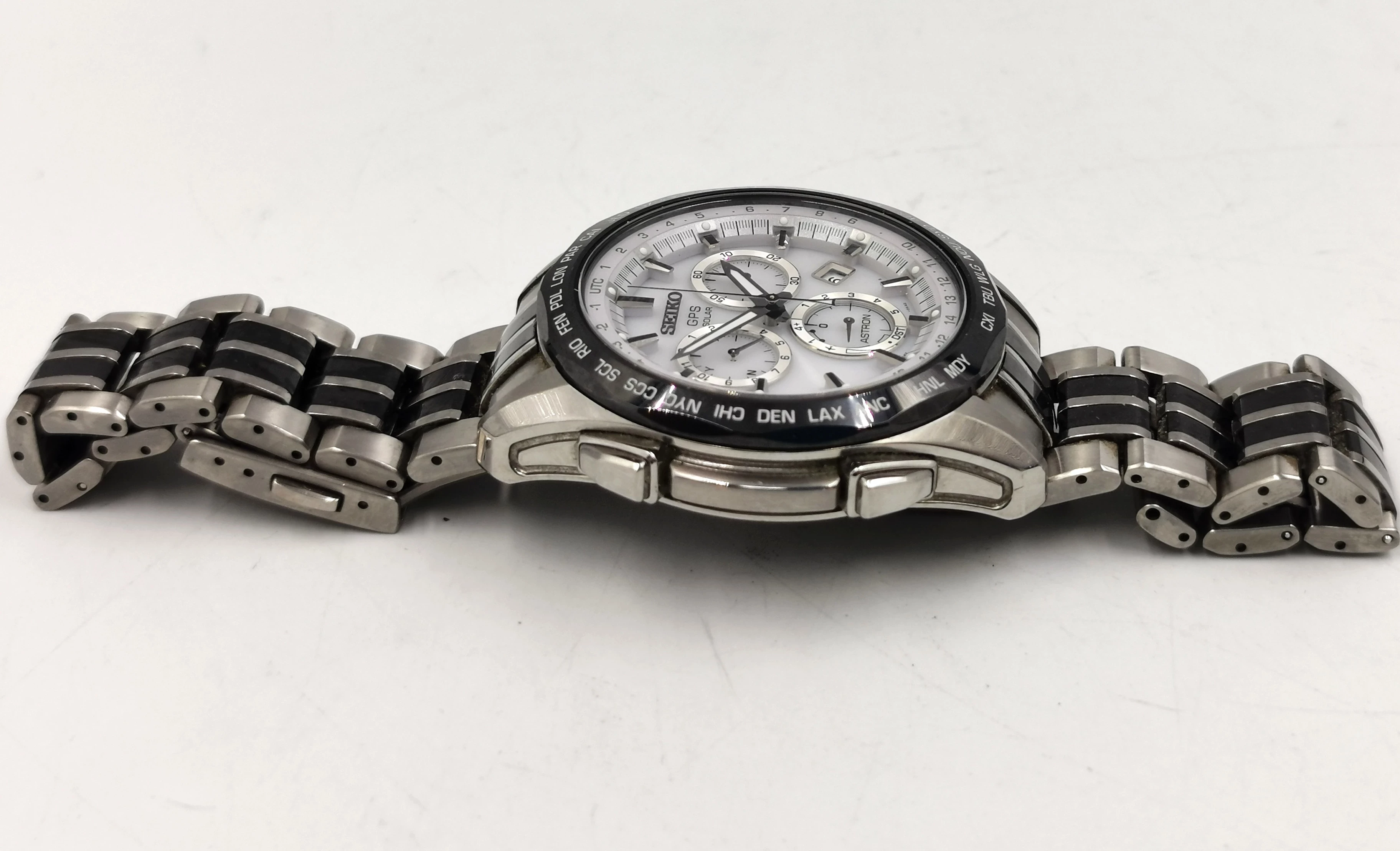 zegarek-seiko-astron-gps-solar-replika-funkcje-datownik