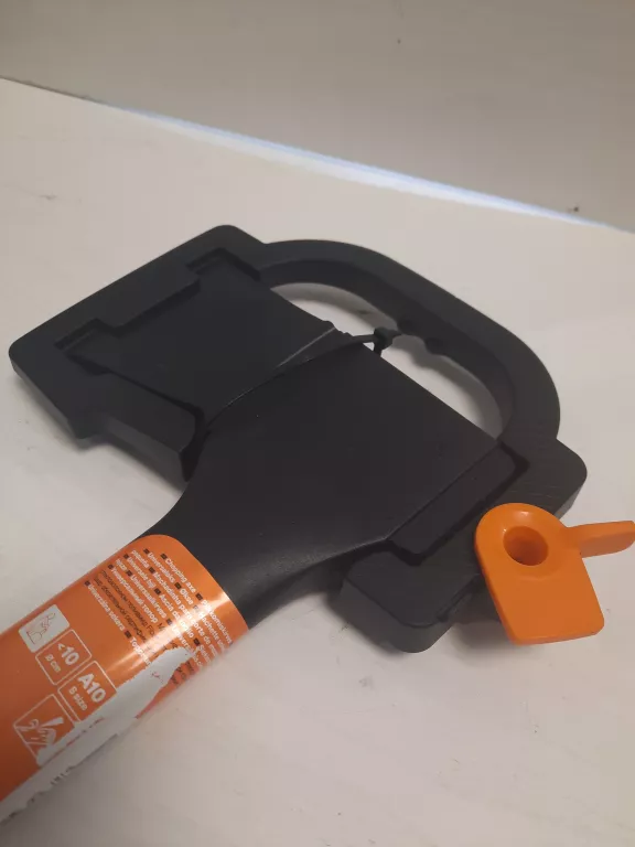 SIEKIERA FISKARS CHOPPING AXE
