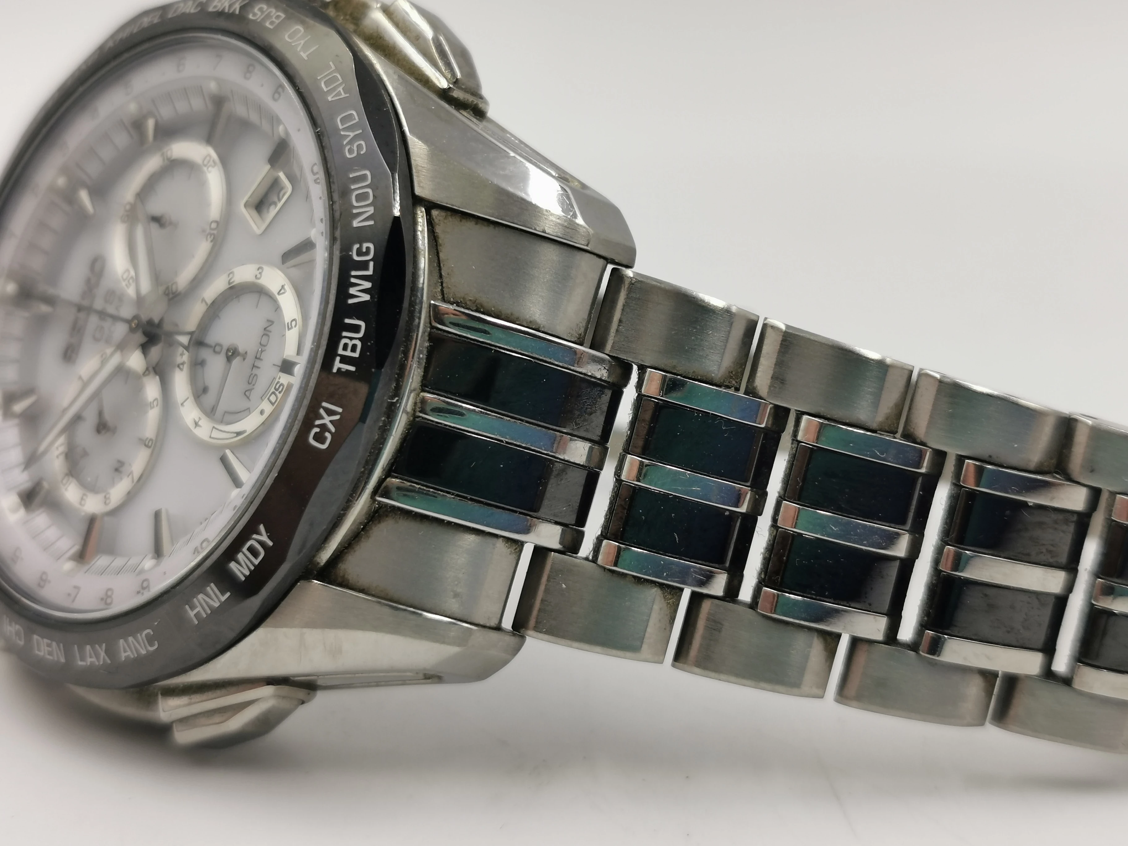 zegarek-seiko-astron-gps-solar-replika-ksztalt-koperty-okragla