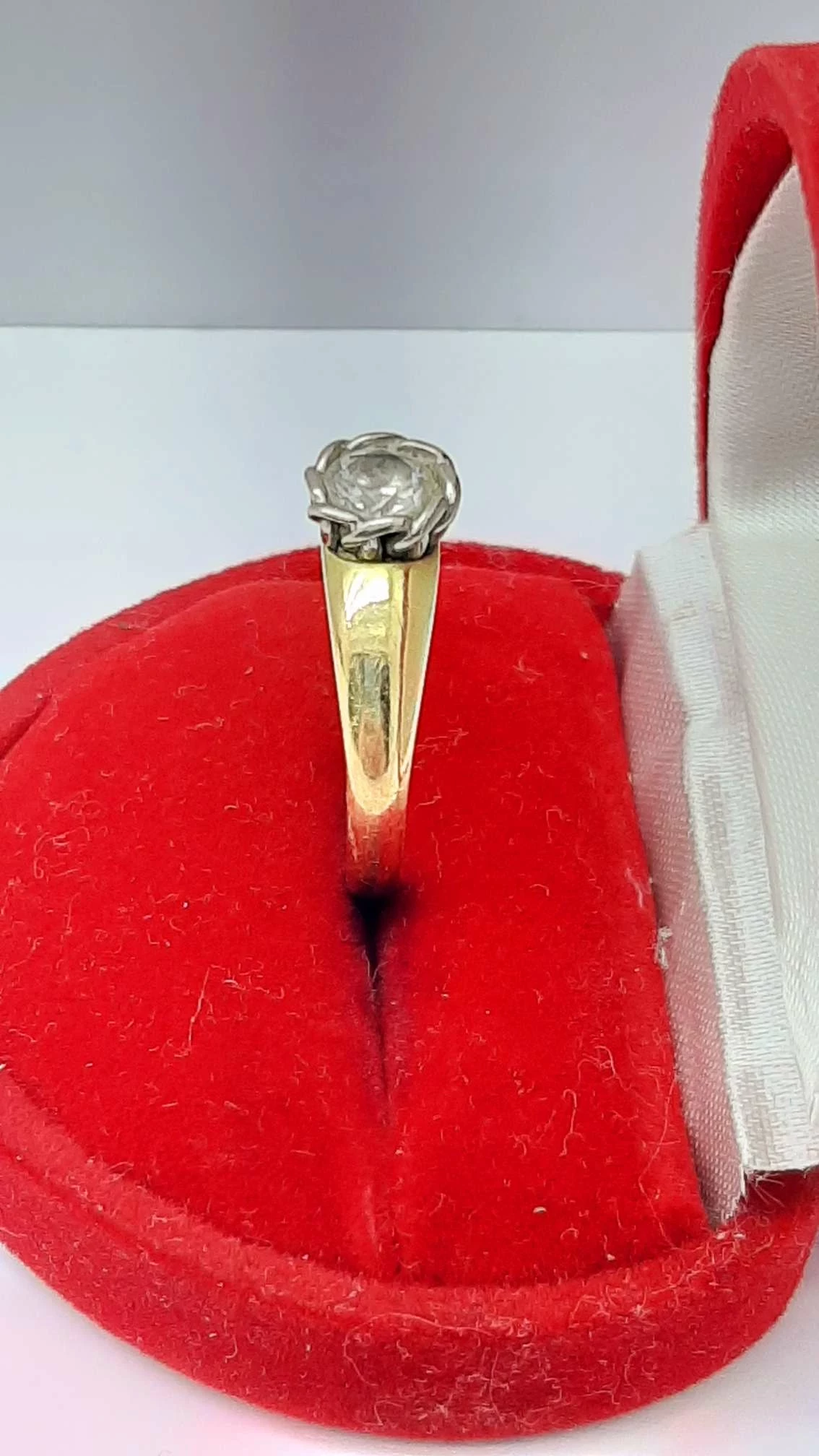 zloty-pierscionek-proba-585waga-224-stan-11323-2