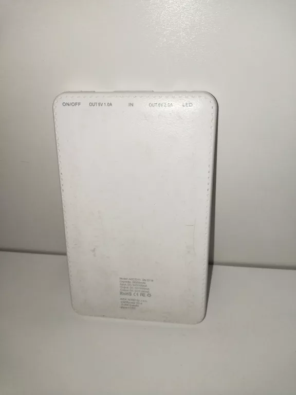 USZKODZONY POWERBANK ACCURA ACCUBANK MONSTER 20000MAH