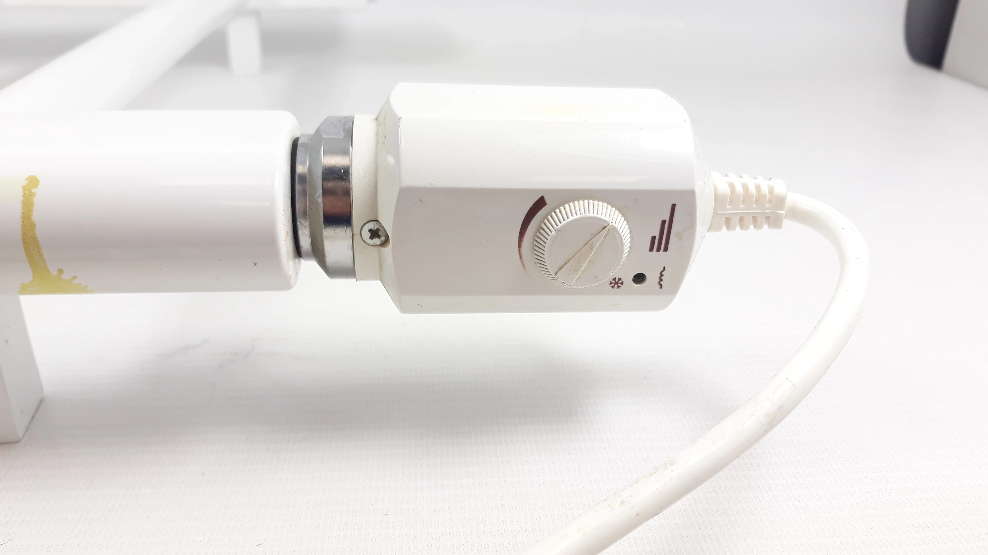 grzalka-elektryczna-volux-rd-10-300w-grzejnik-olszewskiego-73-wroclaw