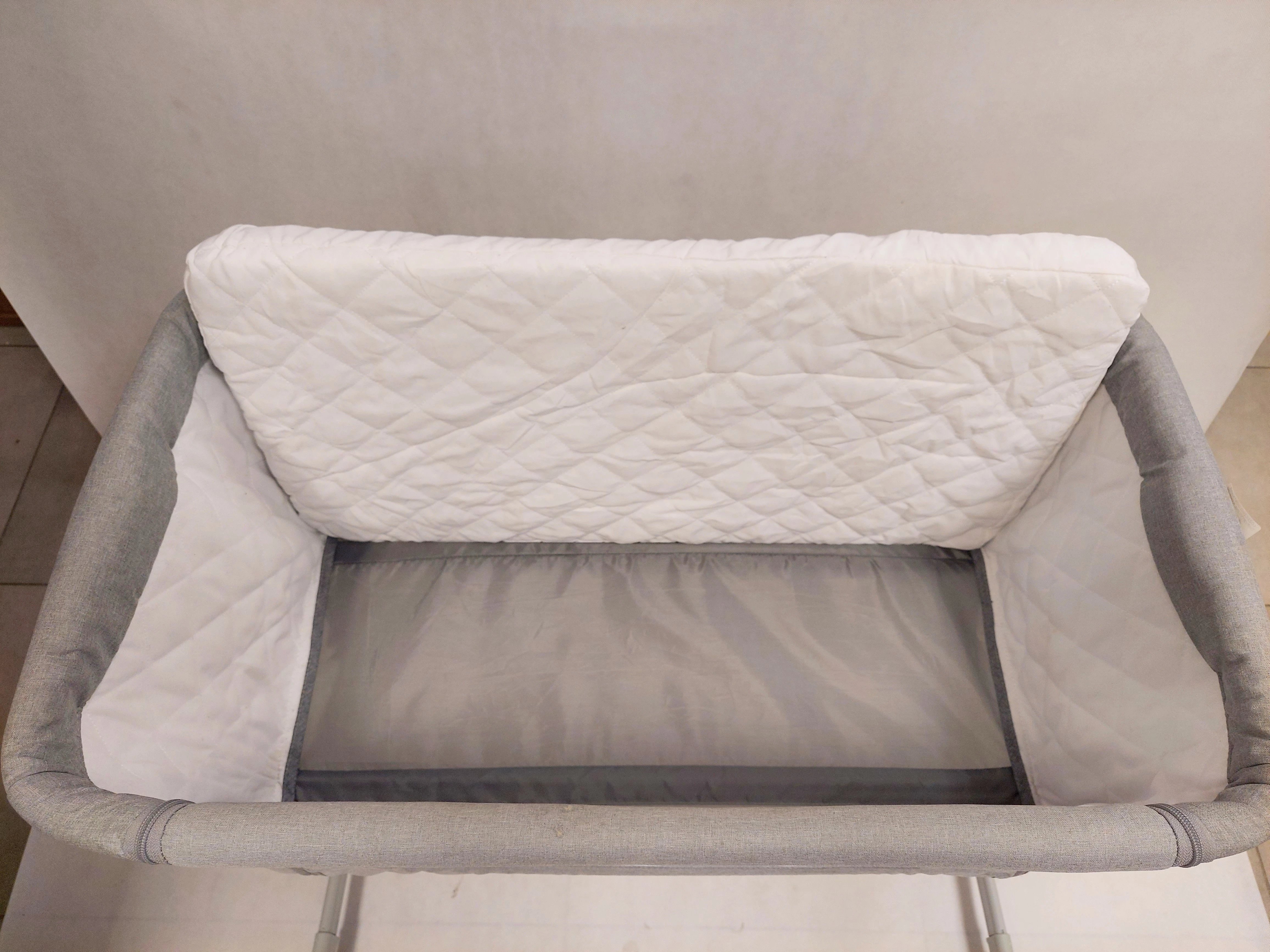 lozeczko-dostawne-turystyczne-regulow-moby-system-kolor-odcienie-szarosci-i-srebra