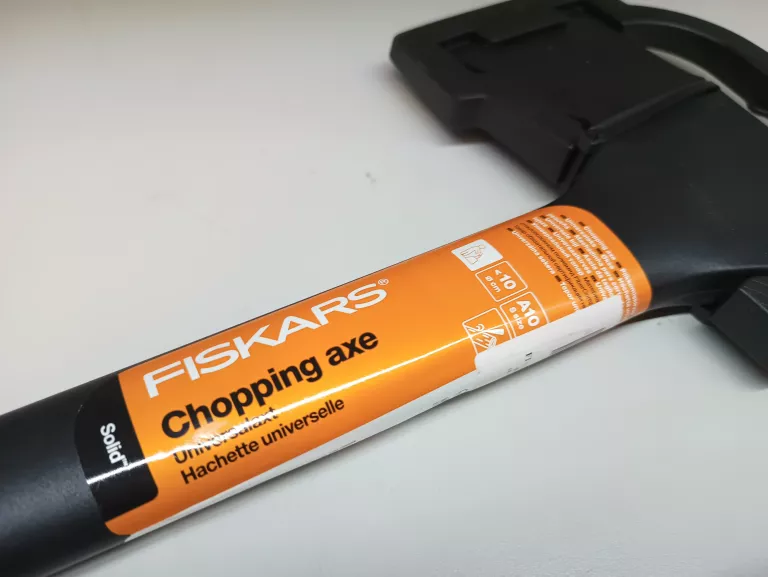 uniwersalna-siekiera-fiskars-a10-stan-nowy