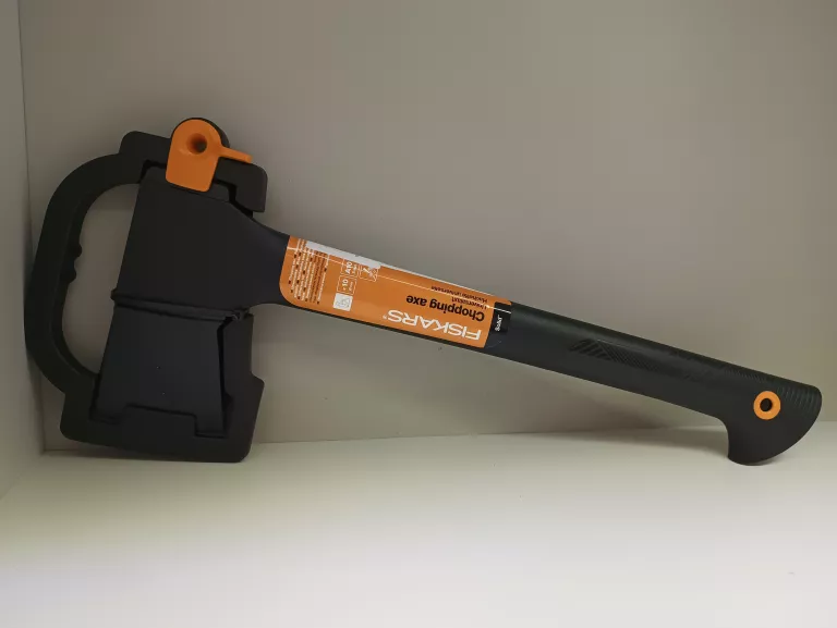 uniwersalna-siekiera-fiskars-a10-bytomska-12-czeladz