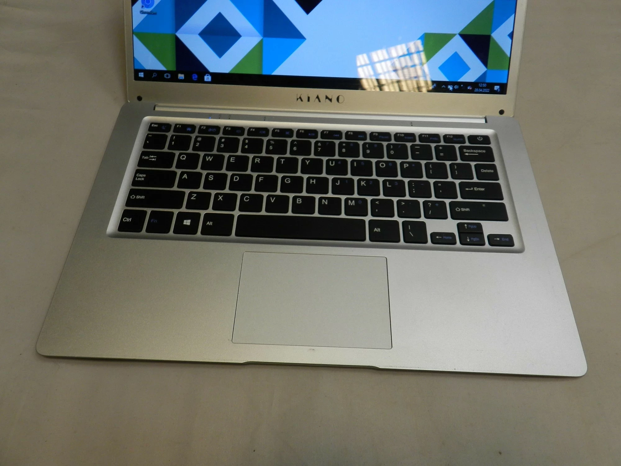 laptop-kiano-slimnote-142-stan-uzywany