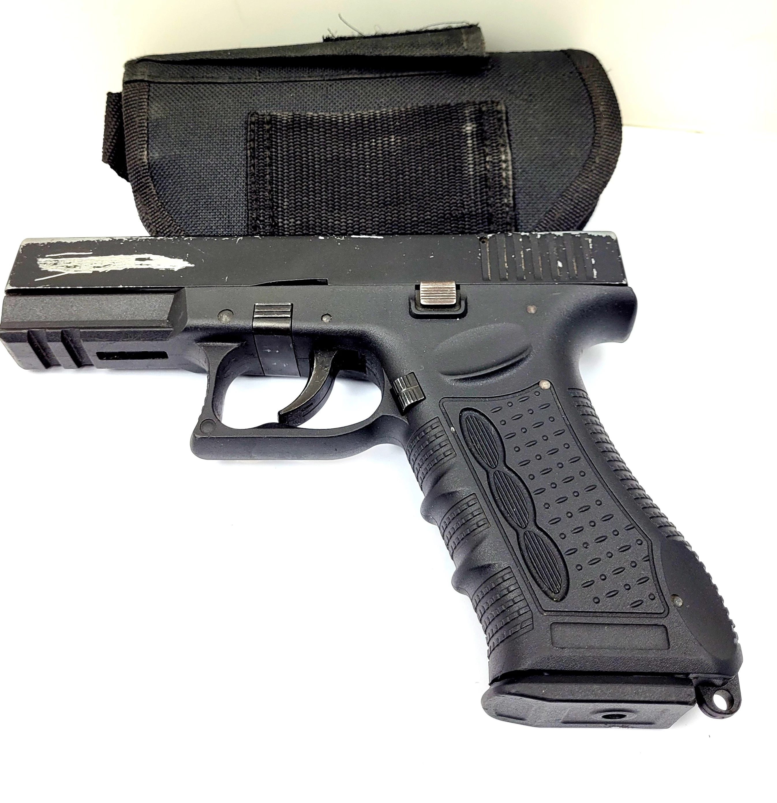 pistolet-hukowy-phantom-56-czarny-kal-do-6-mm-plac-obroncow-wybrzeza-8a3-puck