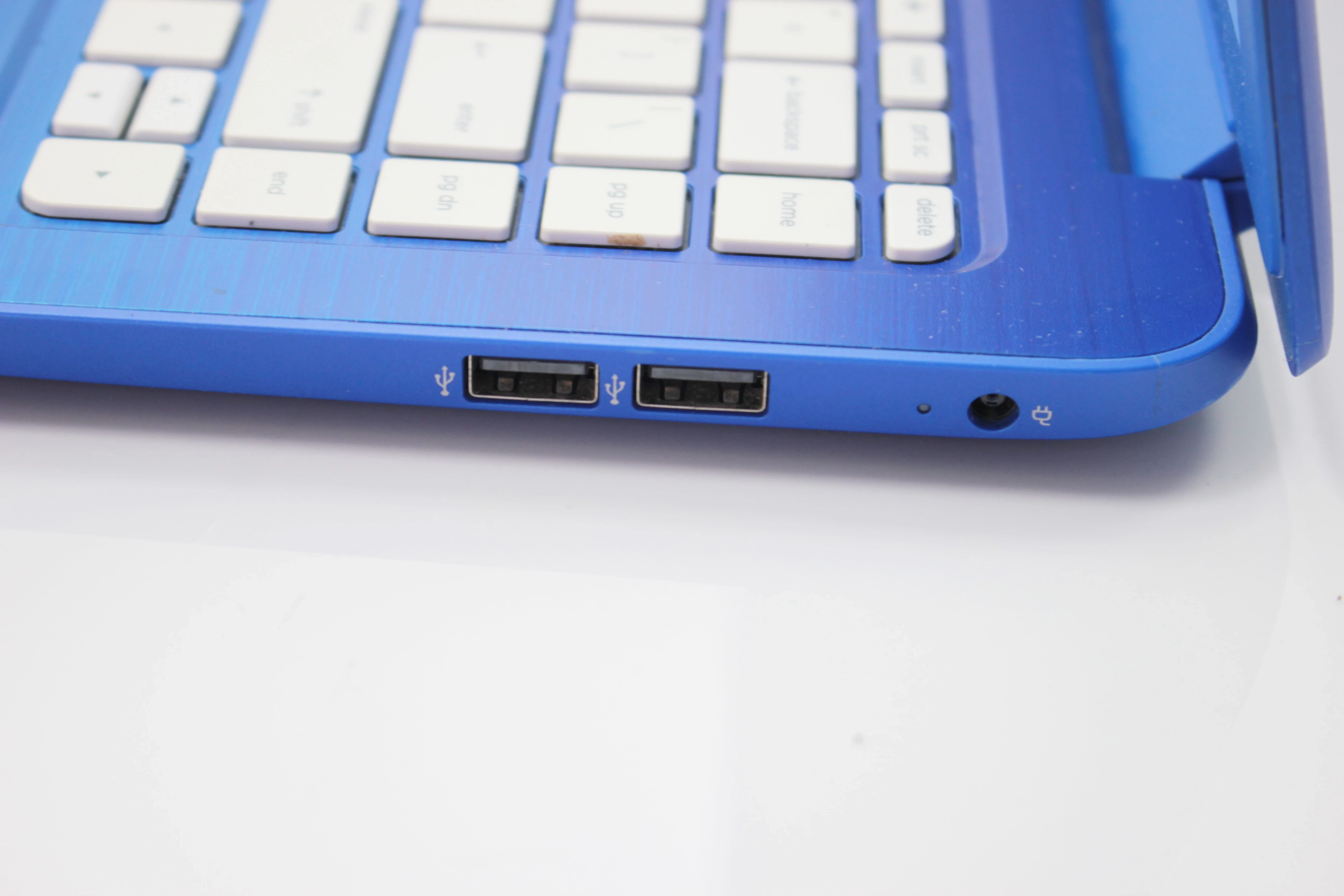 laptop-hp-stream-13-2gb32gbceleron-liczba-rdzeni-procesora-1