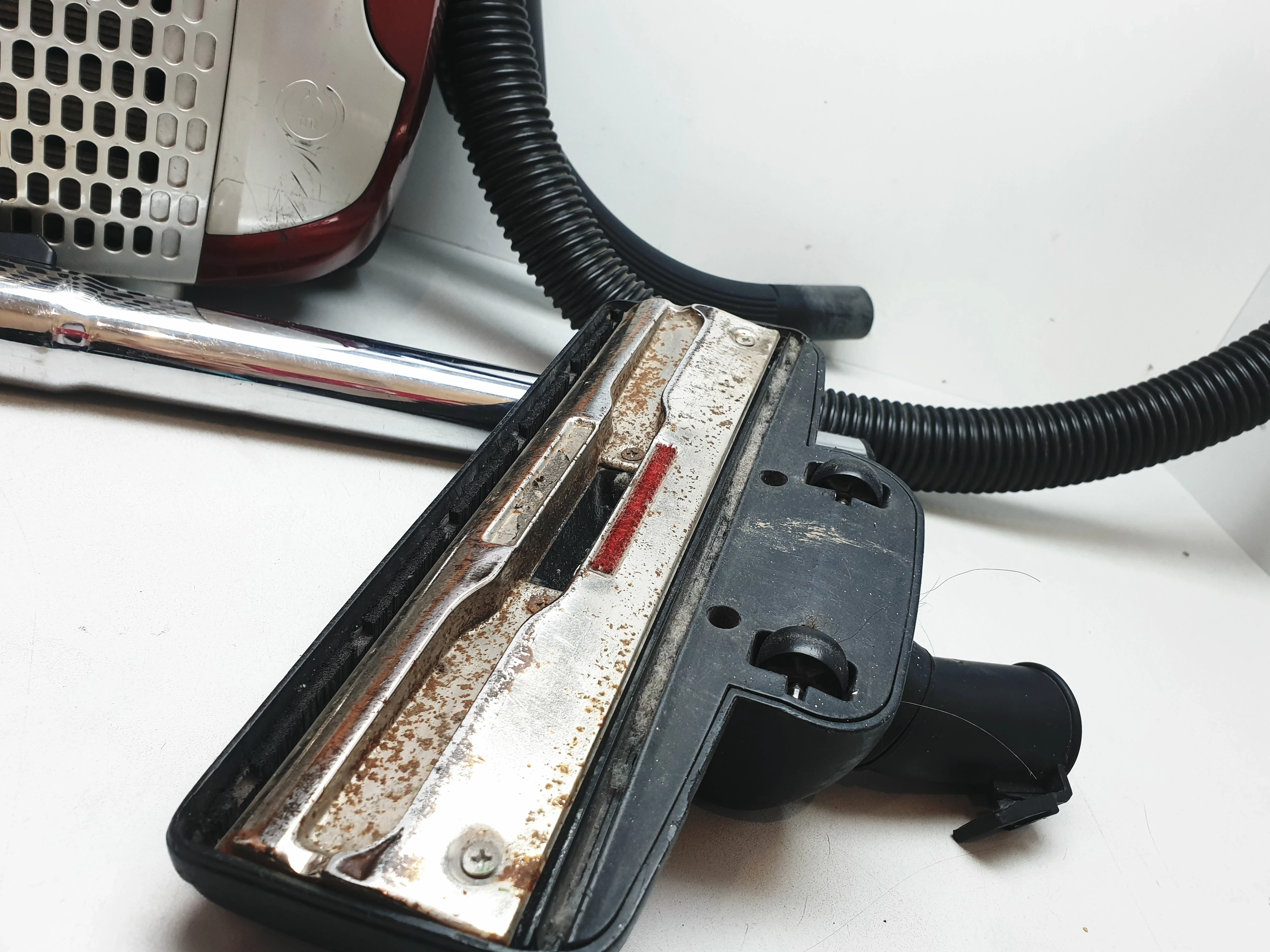 odkurzacz-raven-eo001n-rodzaj-odkurzacza-workowy