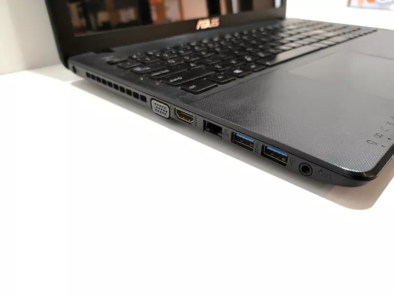 laptop-asus-r513c-pojemnosc-dysku-297