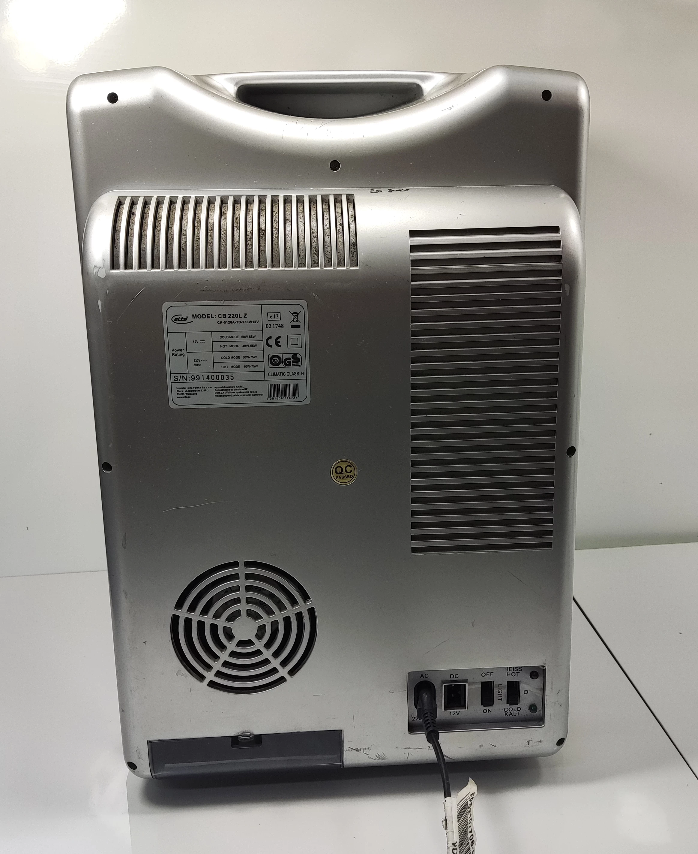 lodowka-red-bull-model-tty